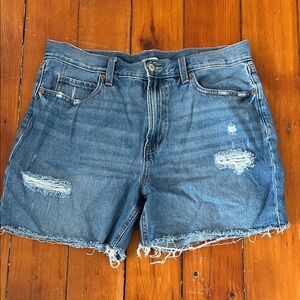 Women’s Old Navy Shorts ~ size 12
